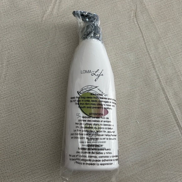 NIP Loma for Life- Mango Body Wash - Picture 3 of 3